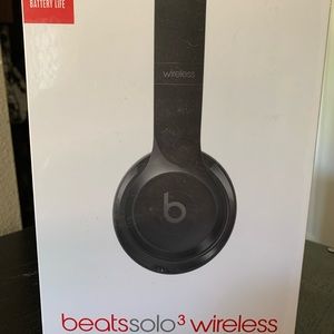 New In Box Dr Dre Beats Solo 3
